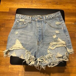 DENIM SHORTS